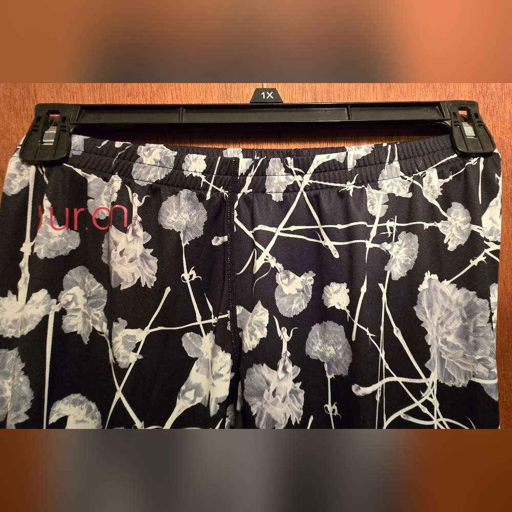 Burton Black & Gray Floral Dry Run Leggings SzM - Picture 4 of 5